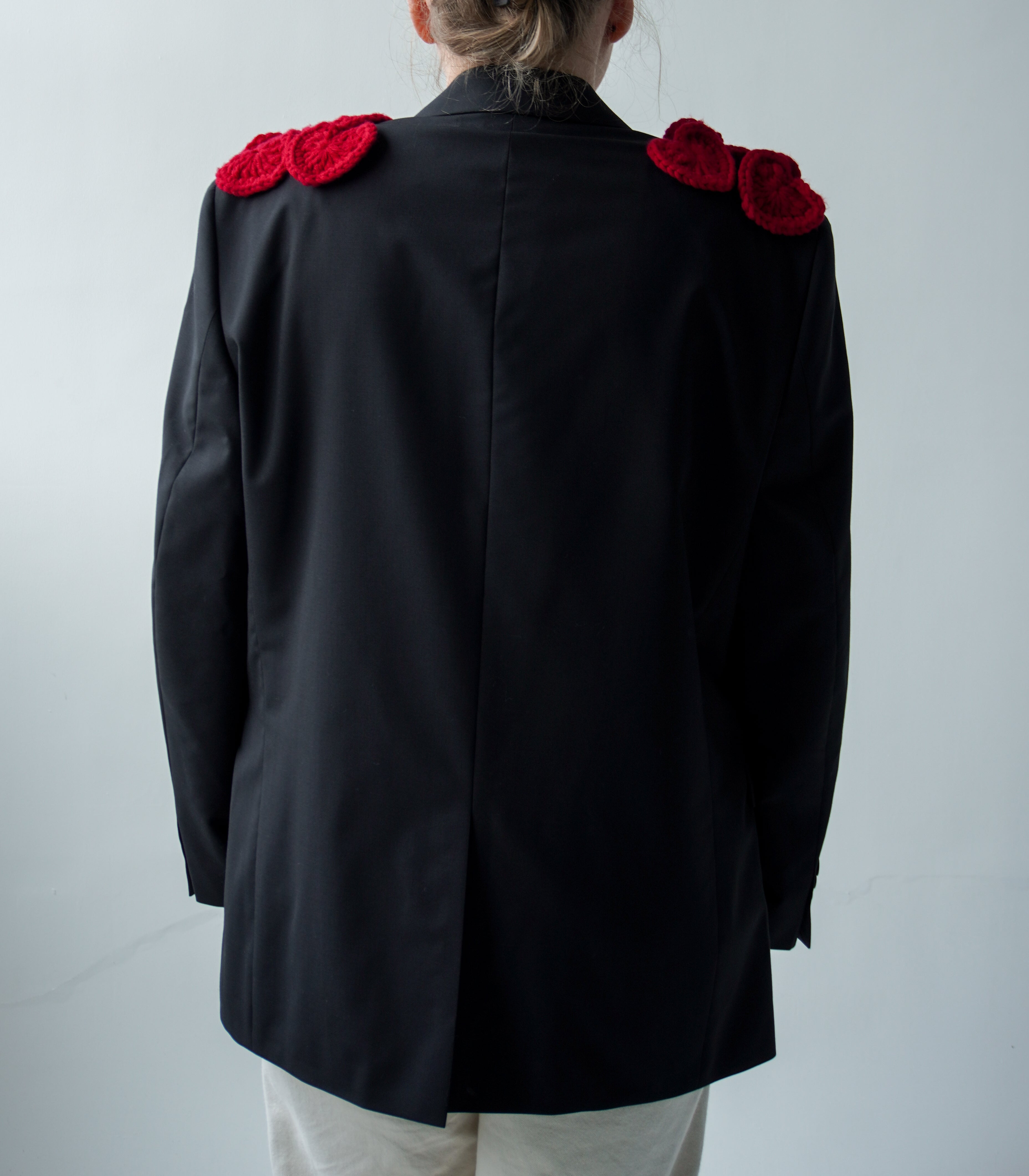Red shoulder