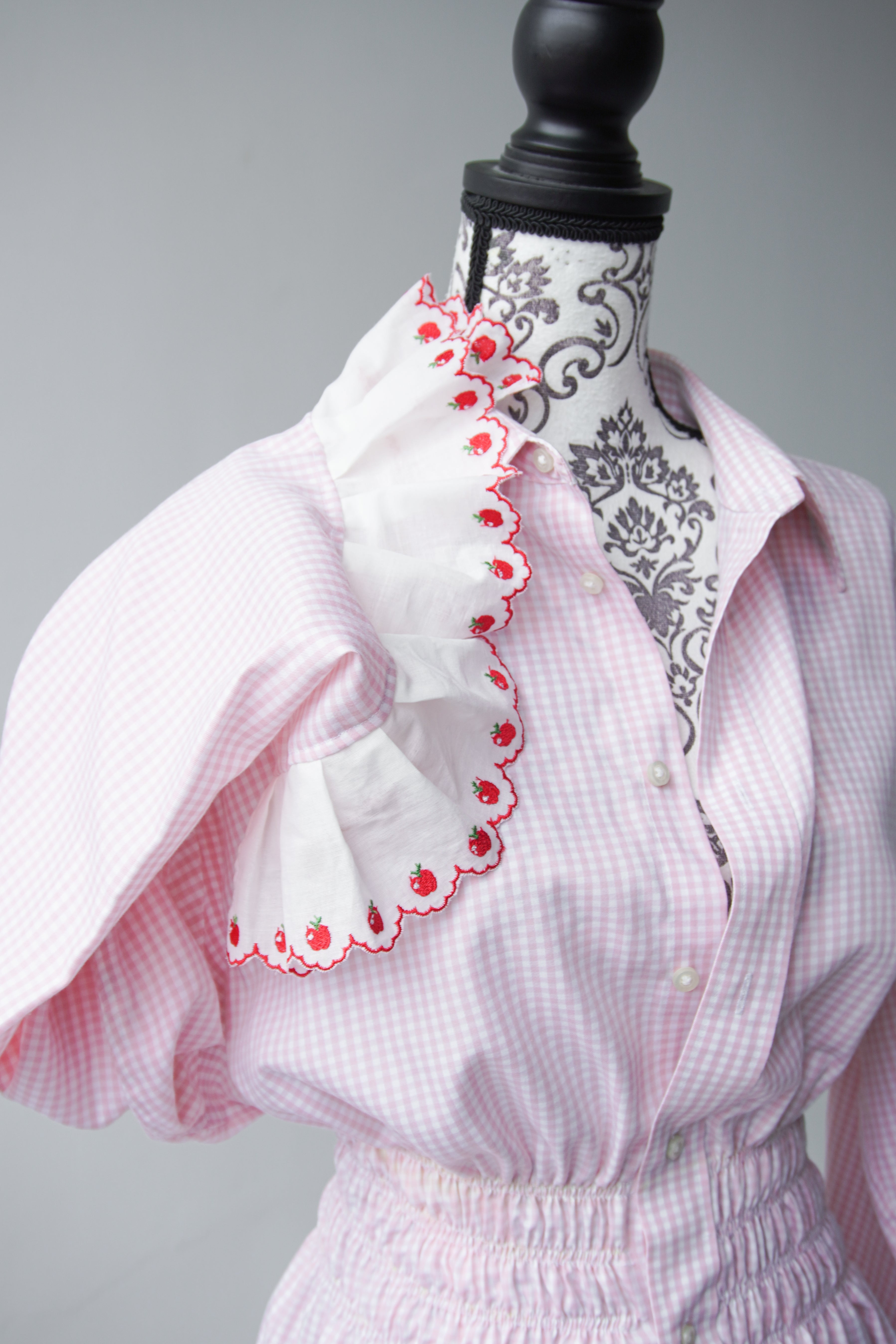 ruffle sleeves pink shirt