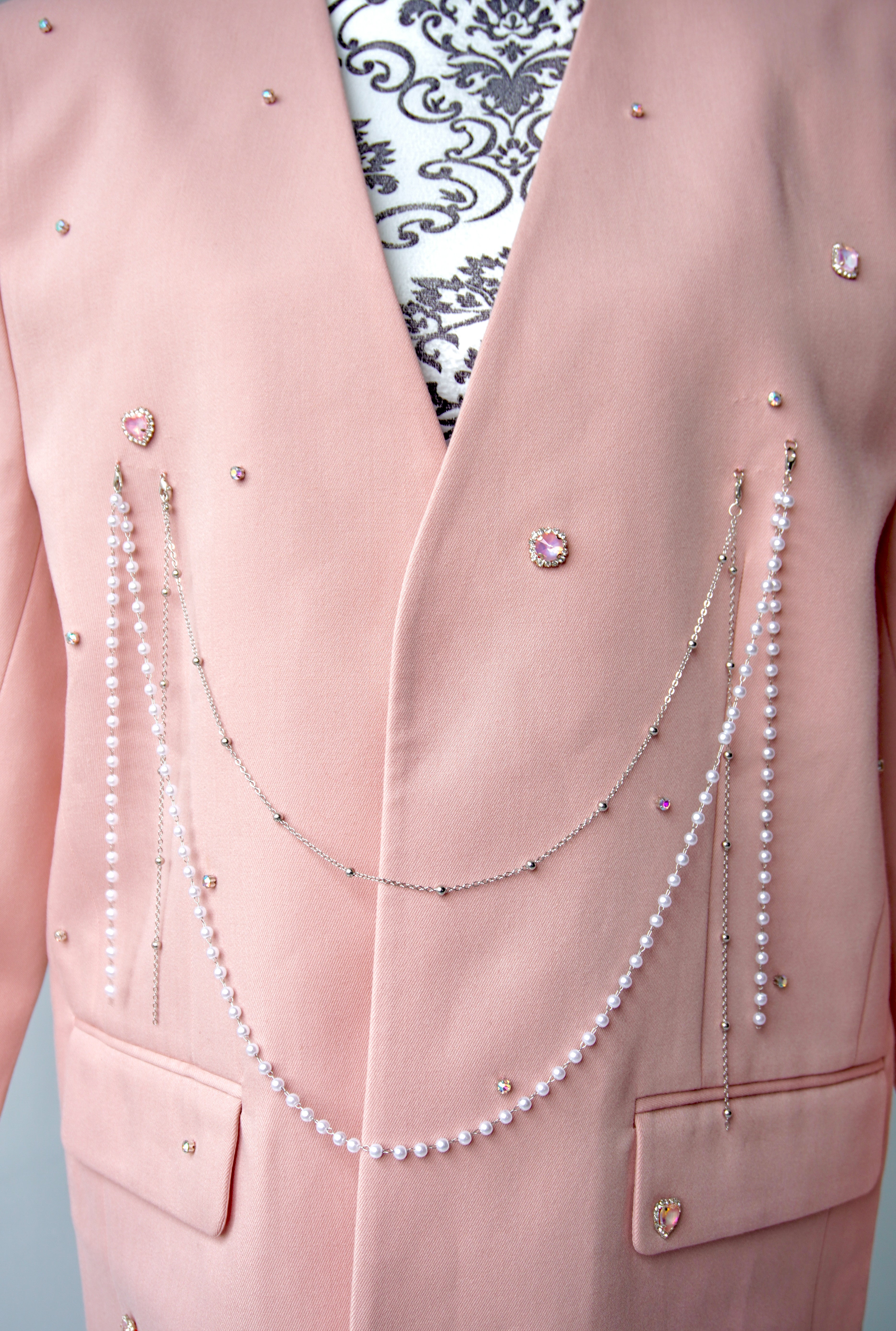 “Rose” upcycling blazer