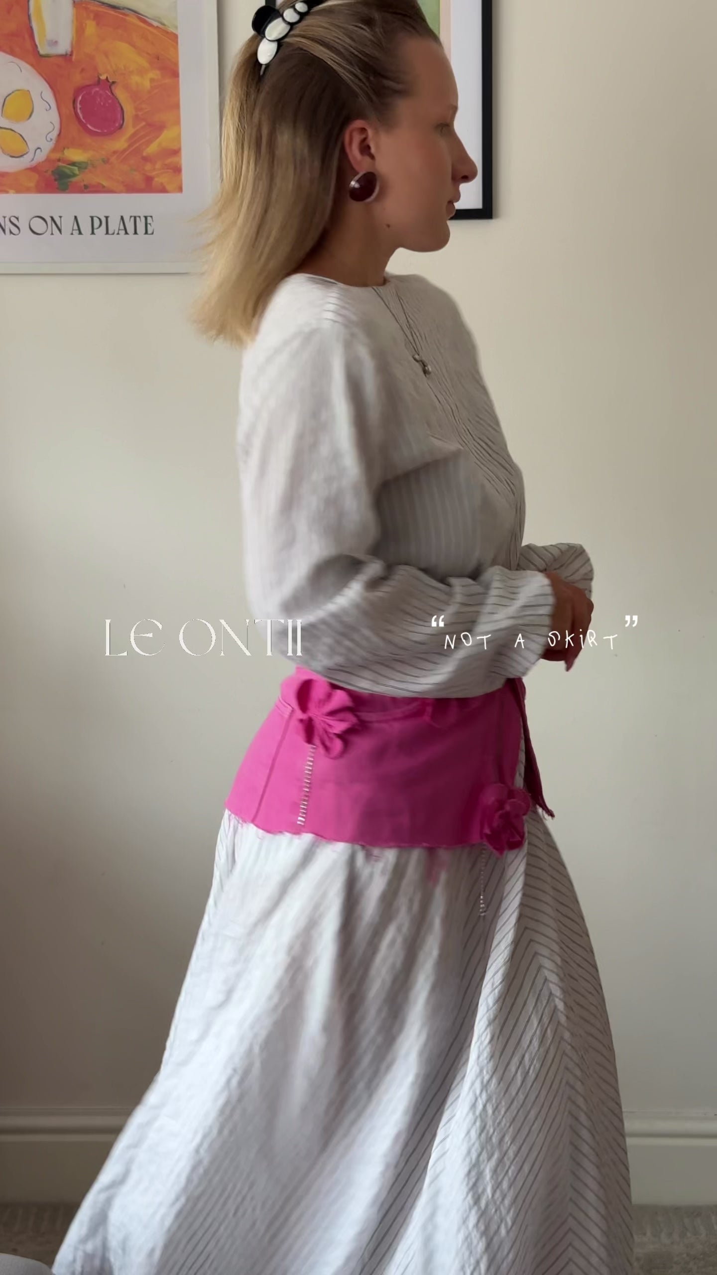 Not a skirt (pink)